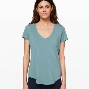 Lululemon Love tee